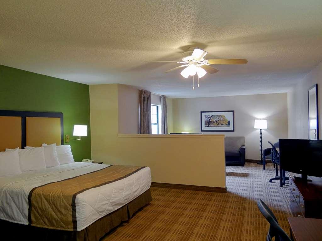 Extended America Select - Des Moines - Urbandale Hotel 2*